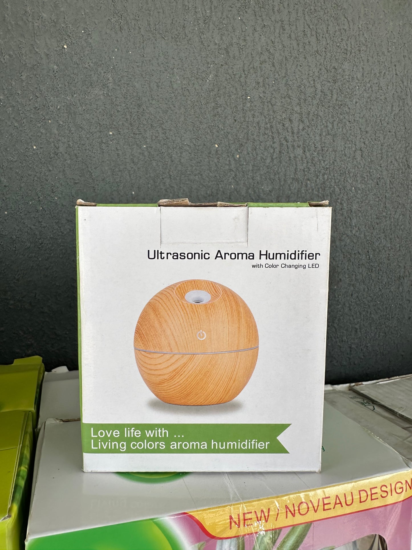 Ultrasonic Aroma Humidifier With Colour Changing LED