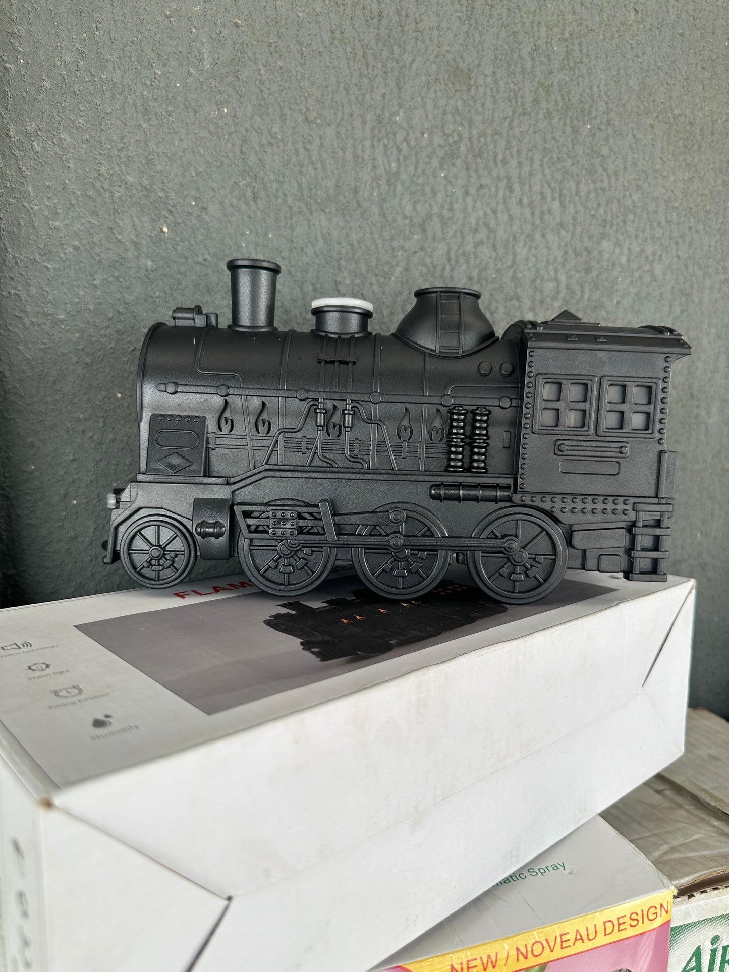 Flame Fragrance Diffuser With Train Design